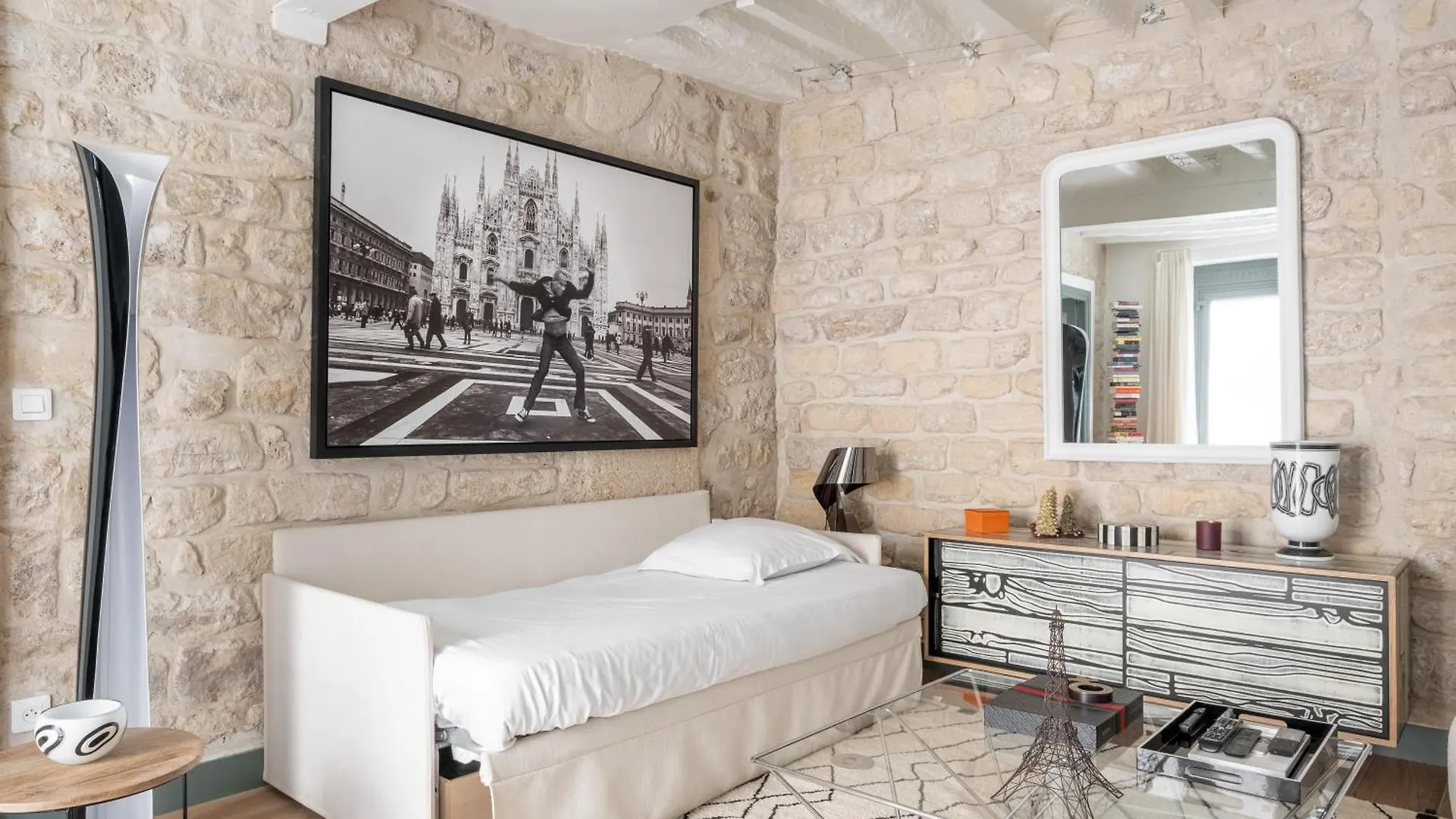 Veeve - A Story In Stone Lejlighed Paris
